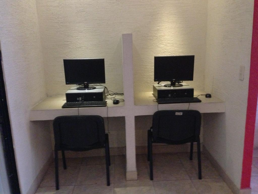 גואדלחארה Hotel La Paz מראה חיצוני תמונה