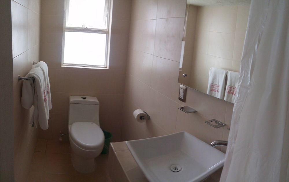 גואדלחארה Hotel La Paz מראה חיצוני תמונה